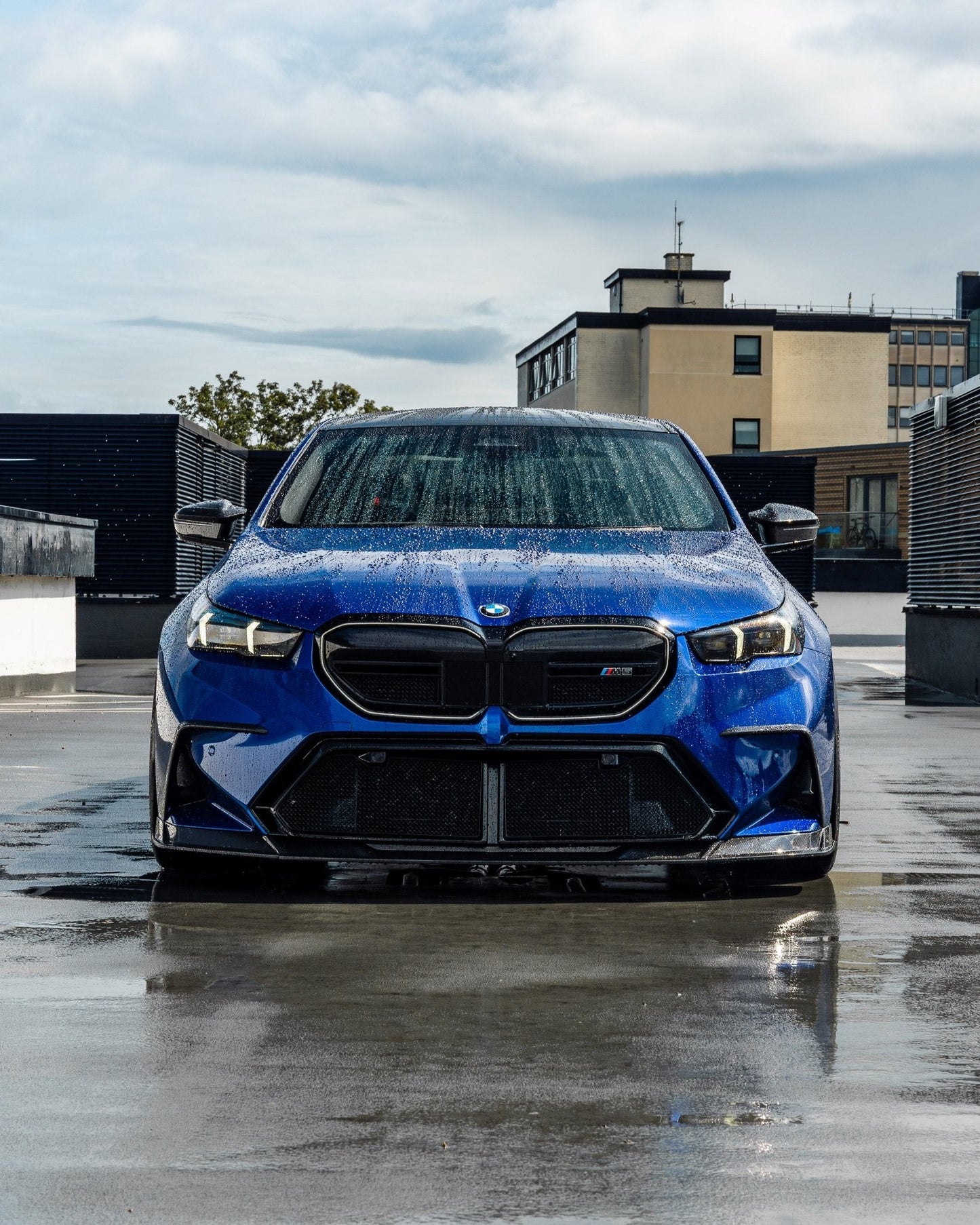 BMW M5 G90 G99 Pre - Preg Carbon Fibre PR - 1 Front Duct Extension Trims by TRE - AUTOID - Fender Trim - TRE